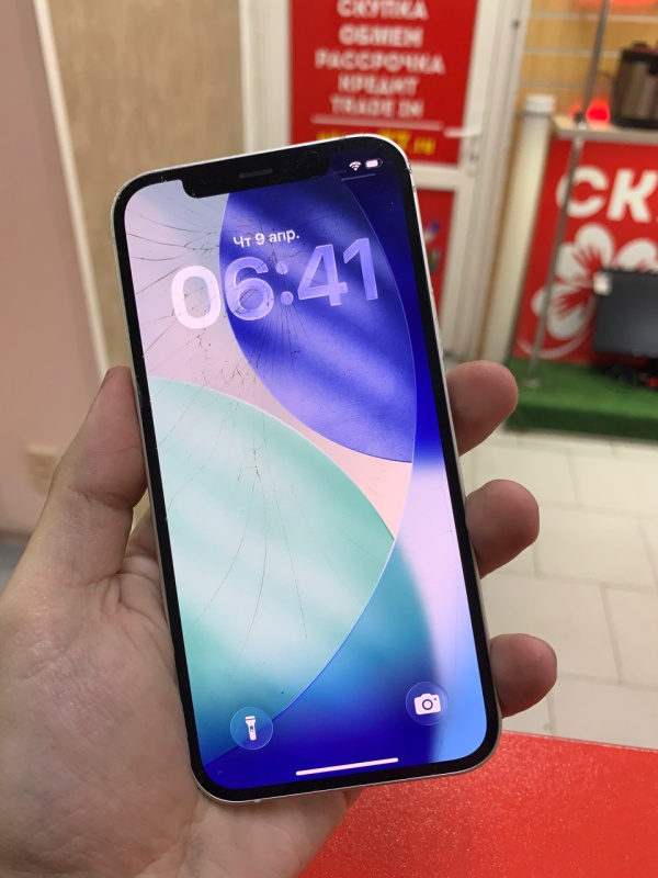 Мобильный телефон Apple iPhone 12