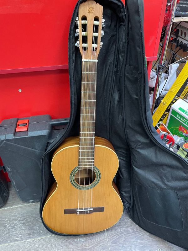 Акустическая гитара Ibanez 600