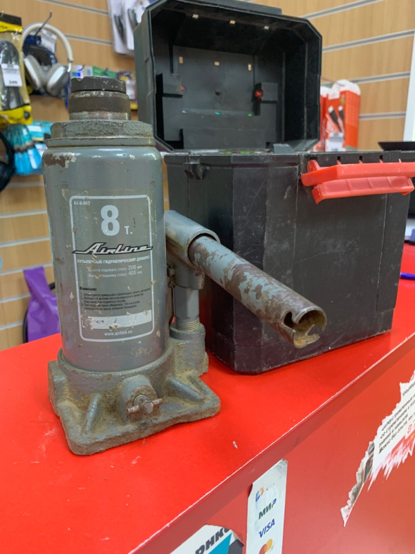 Авто аксессуар Домкрат Airline 8