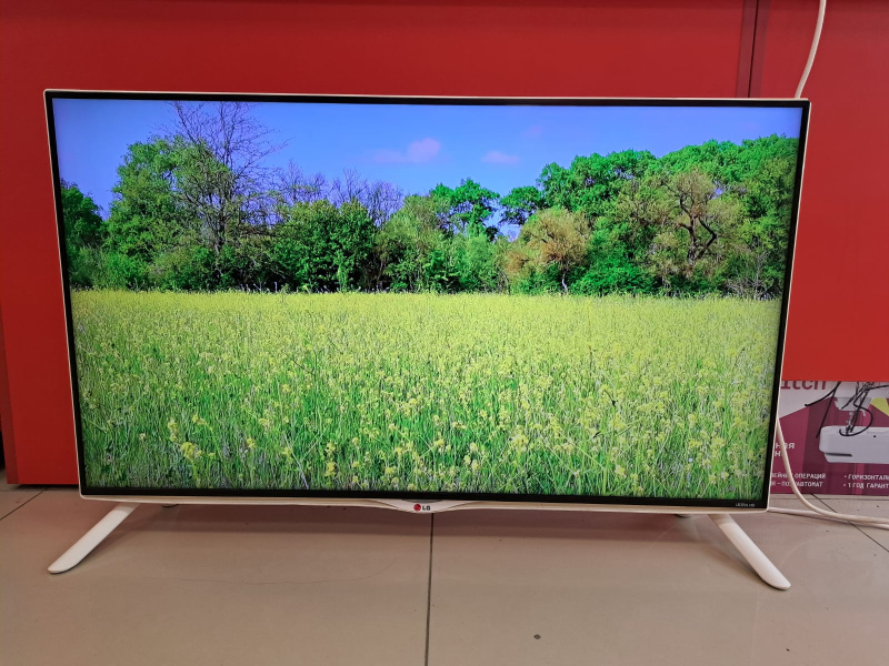 Телевизор LG 40UB800V