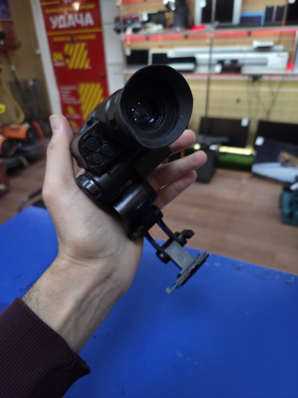 Прибор ночного видения Bionic NVG-10