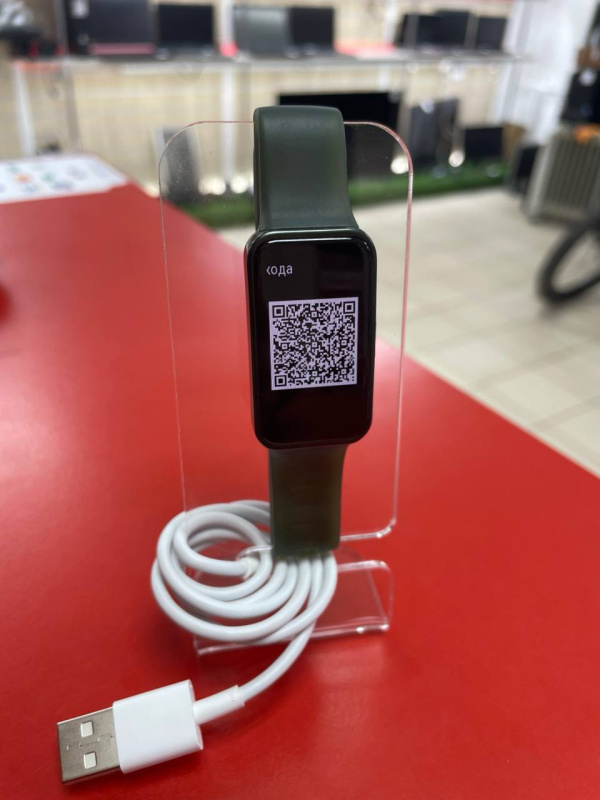 Часы смарт Huawei band 8