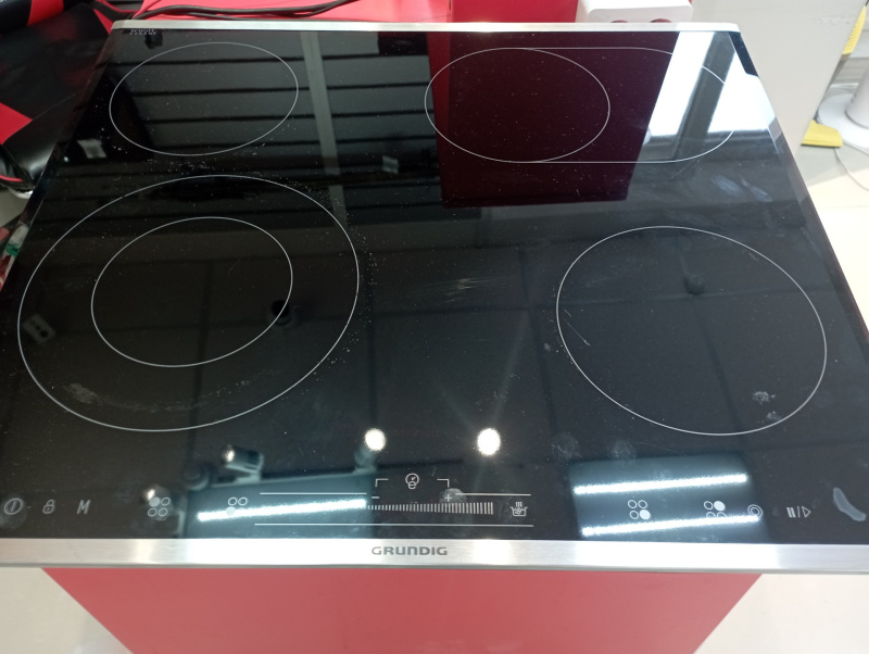 Плита Grundig GIEV624430X