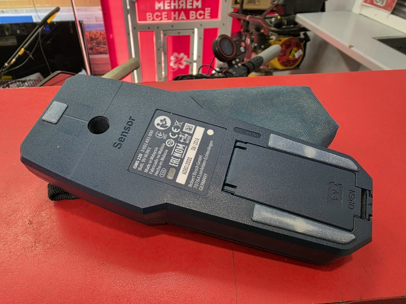 Детектор проводки  Bosch GMS 120