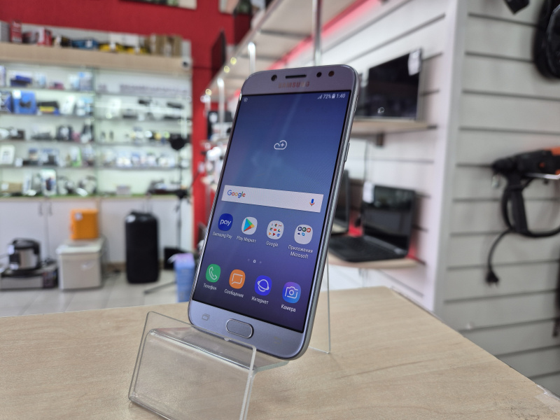 Мобильный телефон Samsung Galaxy J5 (2016)