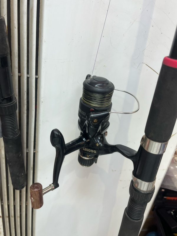 dagger  удочка с катушкой