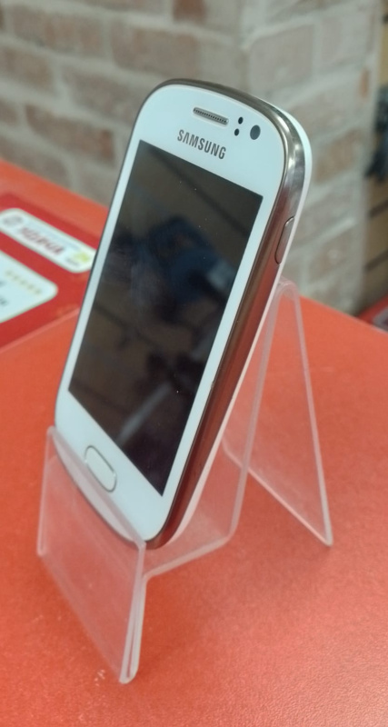 Мобильный телефон Samsung Galaxy Fame GT-S6810