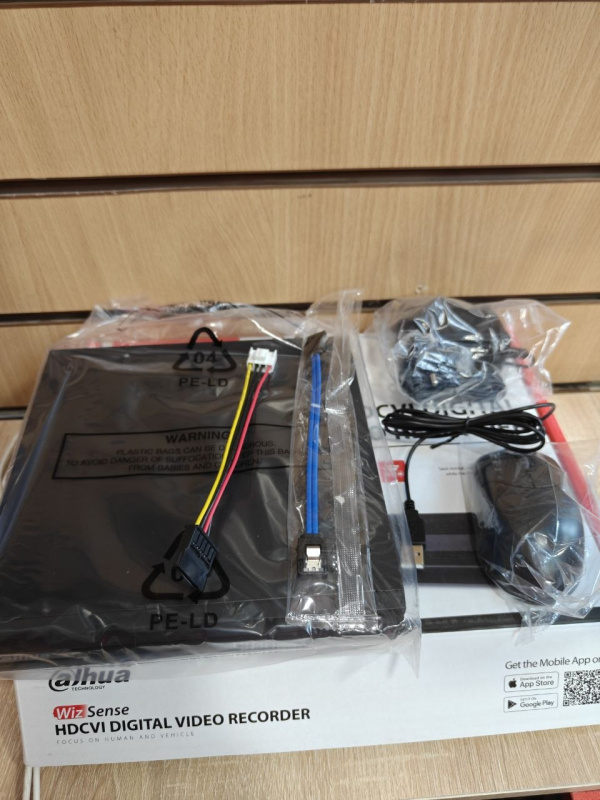 регистратор   ajhua  DH-XVR1BO4H
