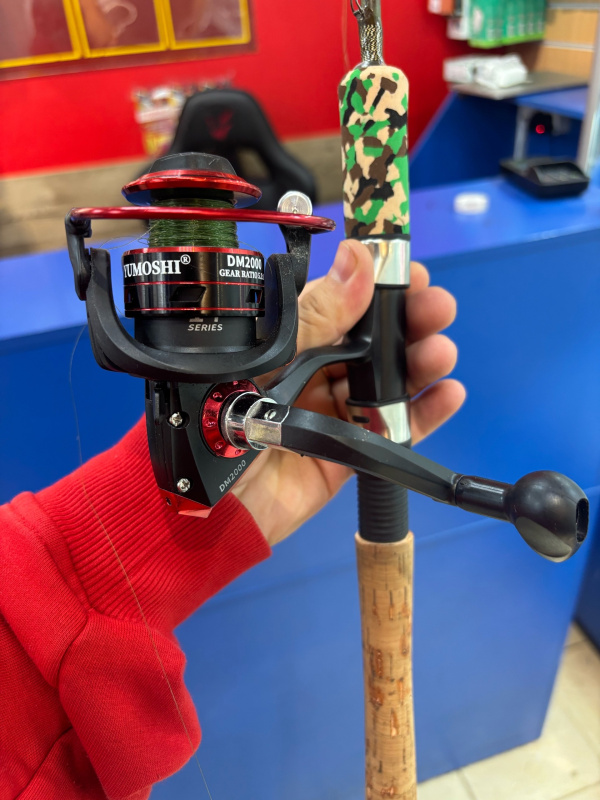 удочка со спиненгом  Yumoshi